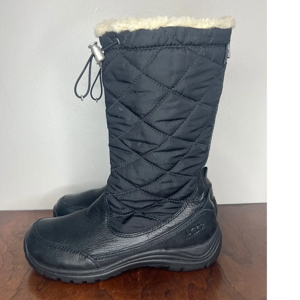 Ugg Australia 5160 Waterproof Quilted Winter Boots Black Women's Size 8 Vibram